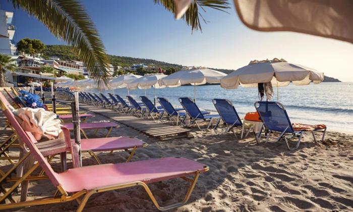 Kavos Bay Seafront Hotel Agia Marina  Exterior photo