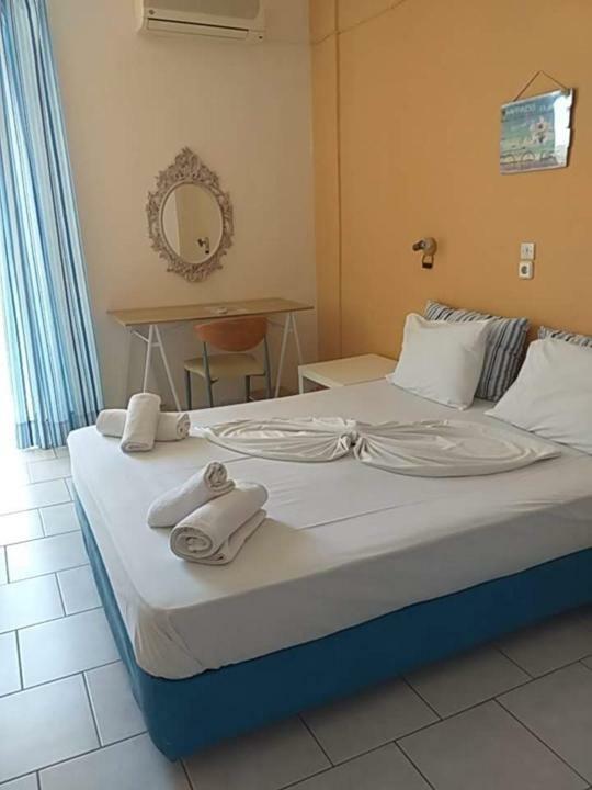 Kavos Bay Seafront Hotel Agia Marina  Exterior photo